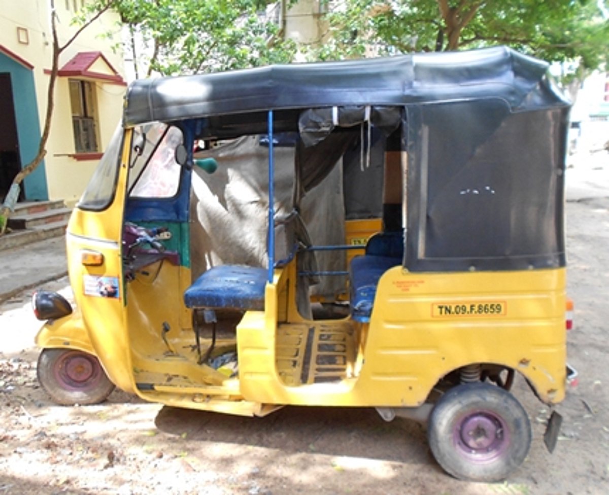 சிதம்பரத்தில் ஆட்டோ கட்டணம் அதிகம்: மீட்டர் பொருத்த நடவடிக்கை எடுக்கப்படுமா!